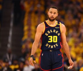 九游娱乐-包含库里在C9比赛中比分优势明显，关键助攻引发热议！的词条